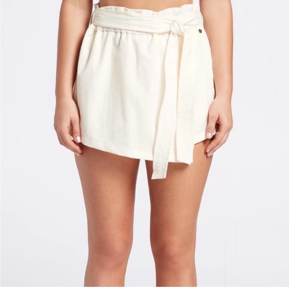 CALIA by Carrie Underwood NWT Skort size Medium